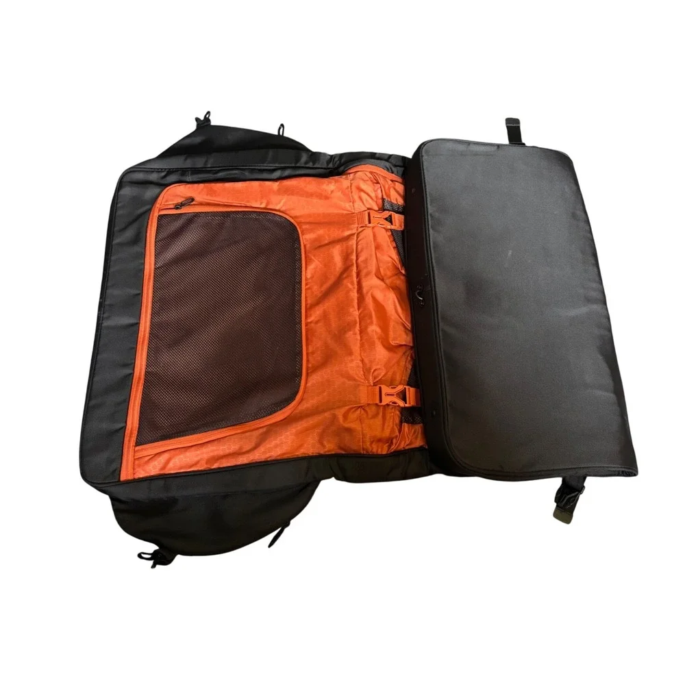 Tumi T-Tech Black Ballistic Nylon Tri-Fold Garment Bag Travel Suit Carrier